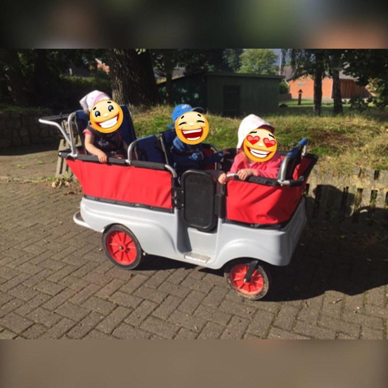 Im Dorf unterwegs